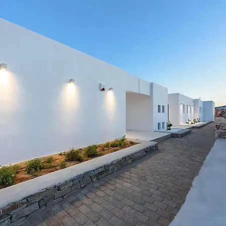 White & Rocks Villa Aspro Chorio