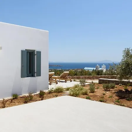 White & Rocks Villa