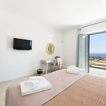 White & Rocks Villa Aspro Chorio