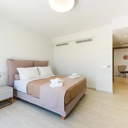 Villa White & Rocks *